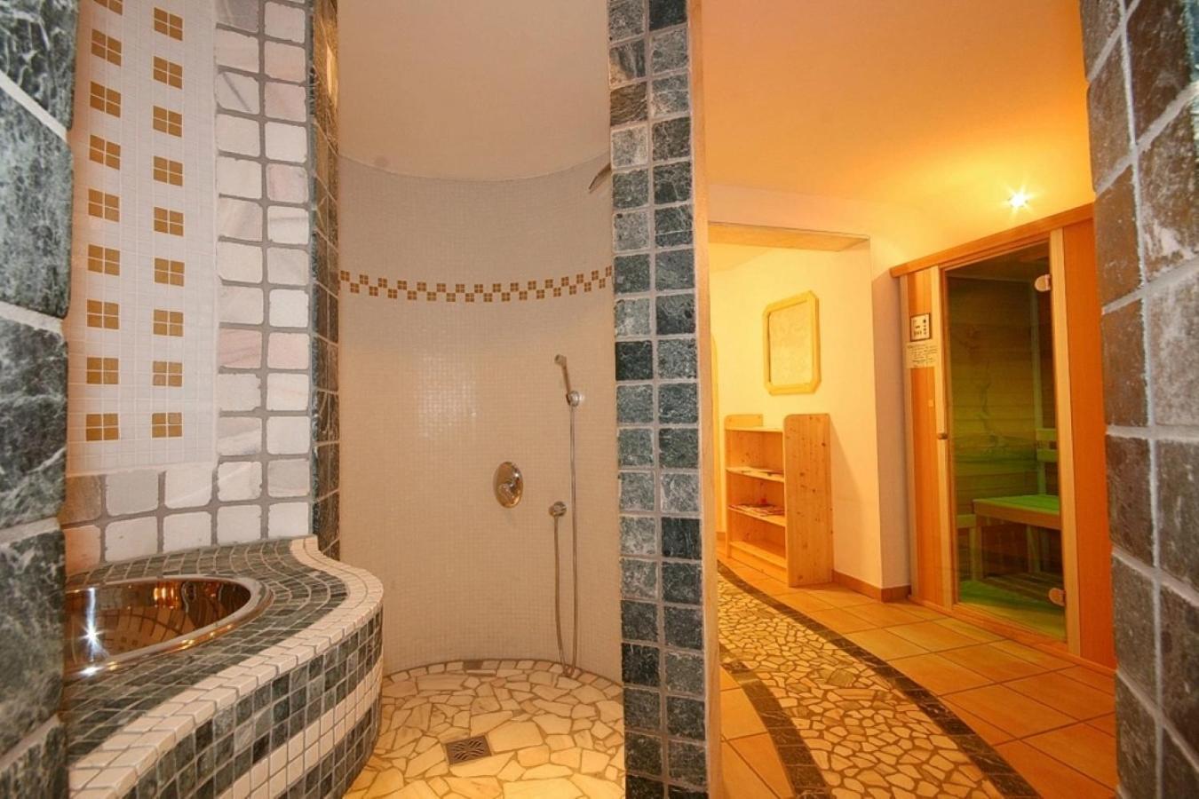 שלאדמינג Hotel Cafe' Hermann מראה חיצוני תמונה